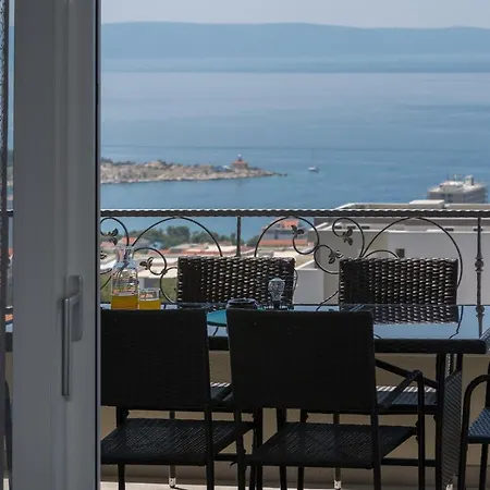 App Anna * Makarska