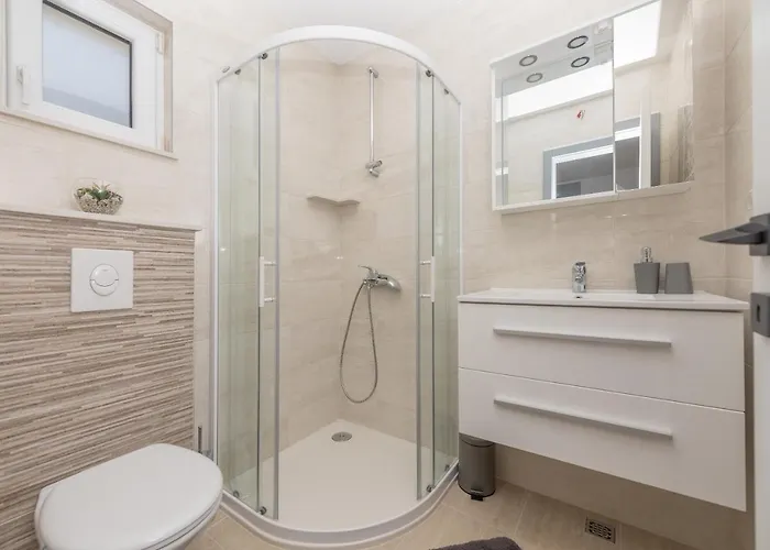 App Anna Μακάρσκα