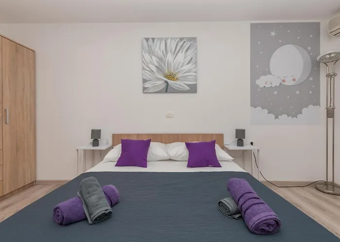 Apartment App Anna Makarska